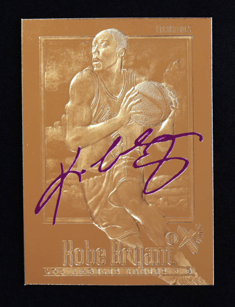 Kobe Bryant 1996-97 Skybox EX-2000 23KT Gold Card Purple Signature #NNO