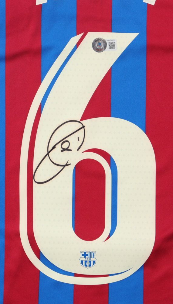 Xavi Hernandez Signed Barcelona Jersey (Beckett) at PristineAuction.com Xavi Hernandez Signed Barcelona Jersey (Beckett) at PristineAuction.com