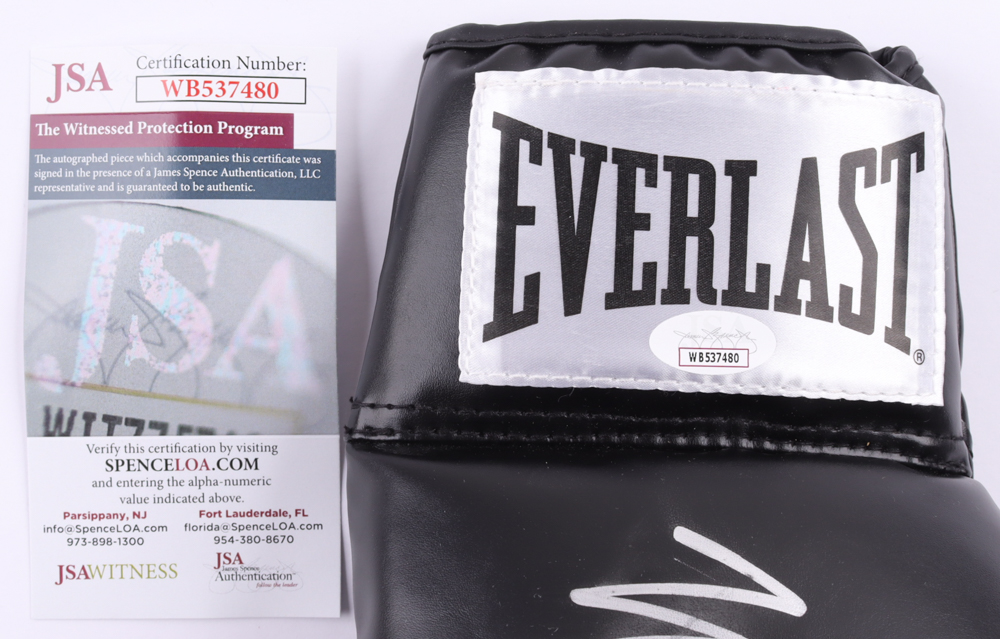 Mike Tyson Signed Everlast Boxing Glove (JSA) at PristineAuction.com Mike Tyson Signed Everlast Boxing Glove (JSA) at PristineAuction.com