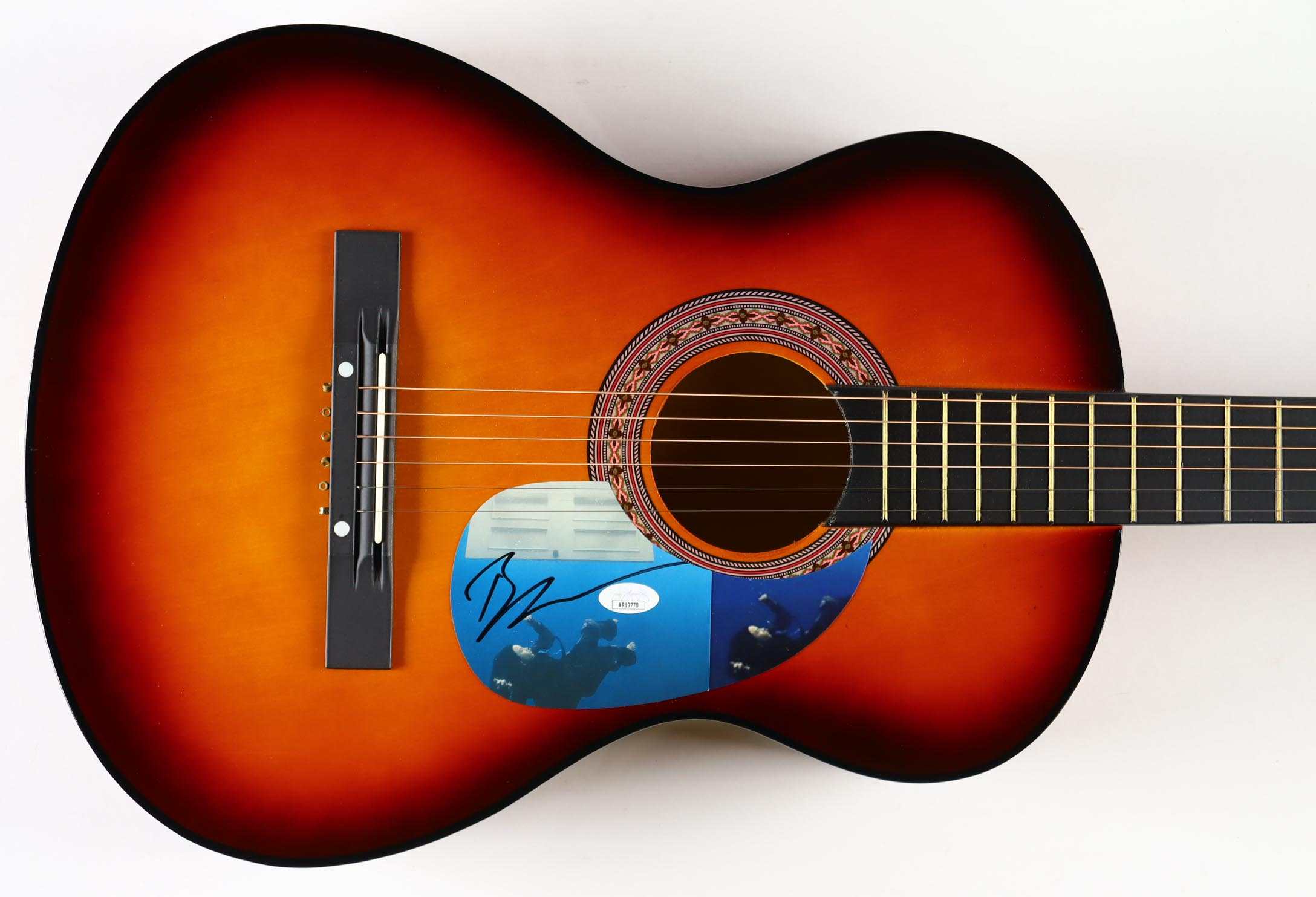 Billie Eilish Signed 38" Acoustic Guitar (JSA) at PristineAuction.com Billie Eilish Signed 38" Acoustic Guitar (JSA) at PristineAuction.com