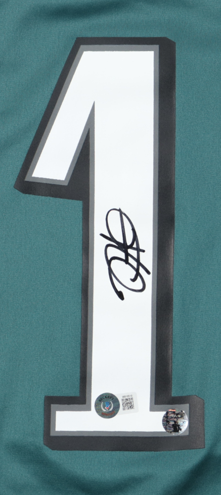 Jalen Hurts Signed Nike Eagles Jersey (Beckett & Hurts) at PristineAuction.com Jalen Hurts Signed Nike Eagles Jersey (Beckett & Hurts) at PristineAuction.com