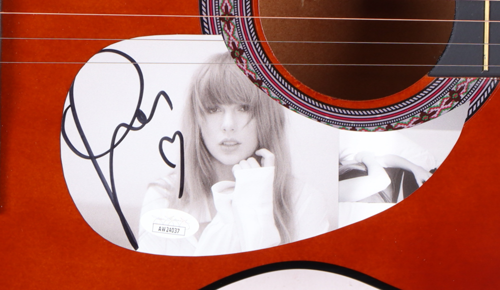 Taylor Swift Signed 38" Acoustic Guitar (JSA) at PristineAuction.com Taylor Swift Signed 38" Acoustic Guitar (JSA) at PristineAuction.com