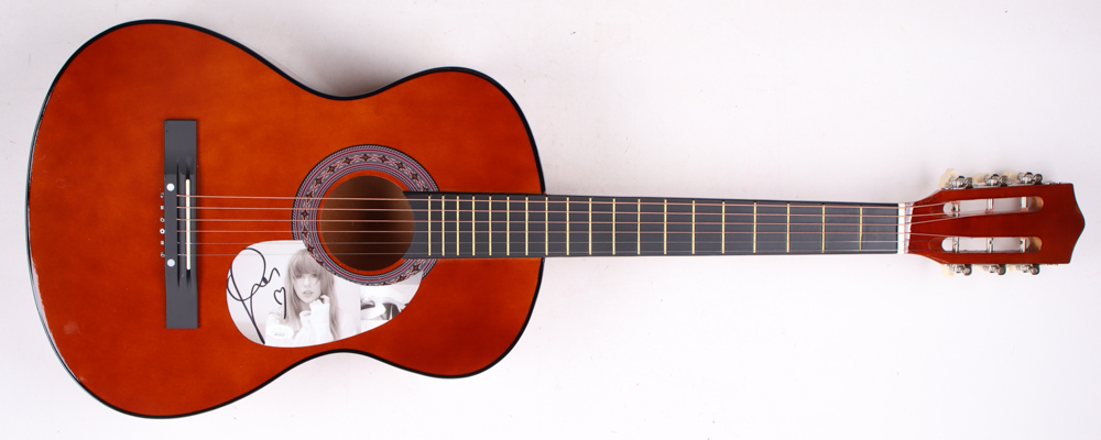 Taylor Swift Signed 38" Acoustic Guitar (JSA) at PristineAuction.com Taylor Swift Signed 38" Acoustic Guitar (JSA) at PristineAuction.com