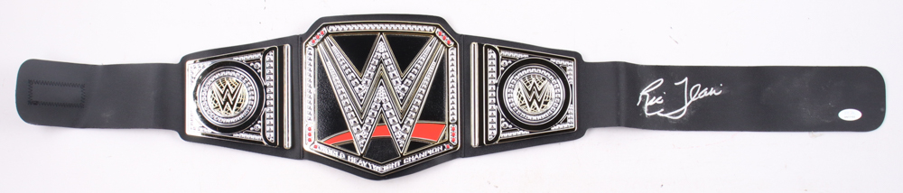 Ric Flair Signed WWE Championship Belt (PSA) at PristineAuction.com Ric Flair Signed WWE Championship Belt (PSA) at PristineAuction.com