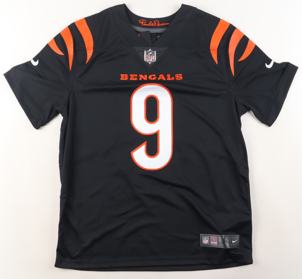 Joe Burrow Signed Nike Bengals Jersey (Fanatics) at PristineAuction.com Joe Burrow Signed Nike Bengals Jersey (Fanatics) at PristineAuction.com