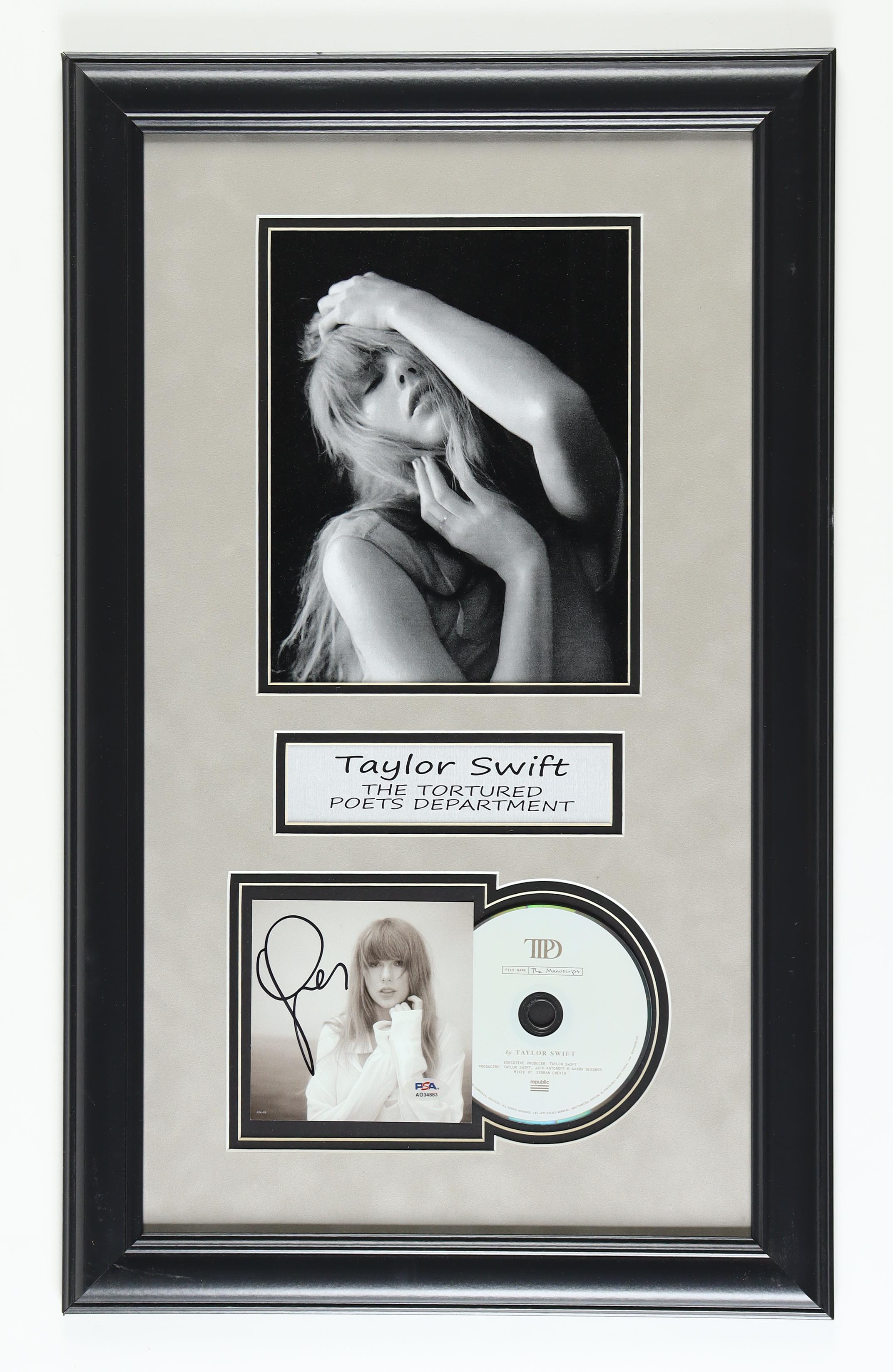 Taylor Swift Signed Custom Framed "The Tortured Poets Department" CD Insert Display (PSA) at PristineAuction.com Taylor Swift Signed Custom Framed "The Tortured Poets Department" CD Insert Display (PSA) at PristineAuction.com