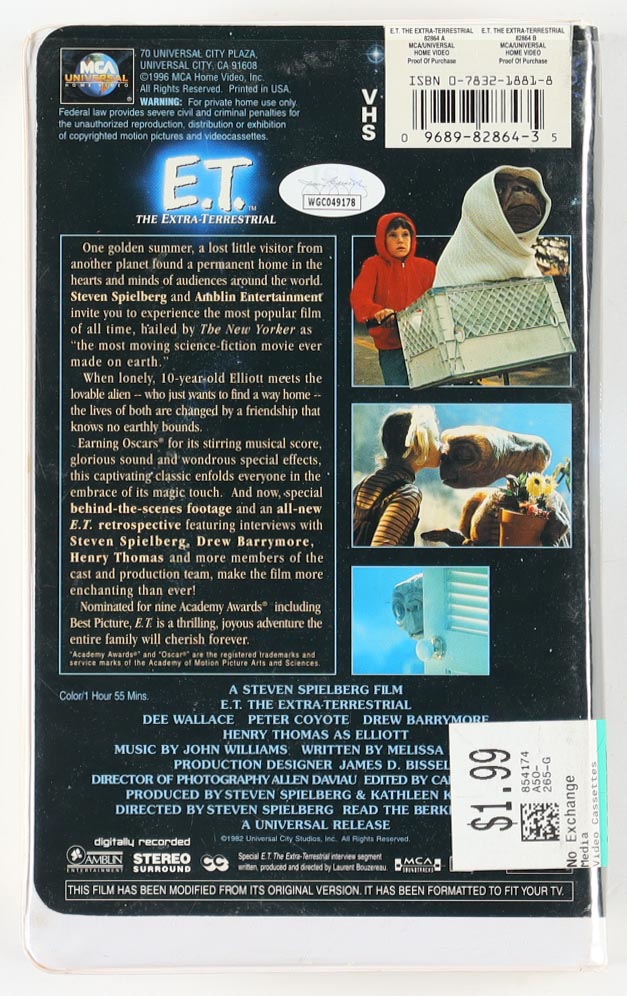 "E.T. The Extra-Terrestrial" VHS Cover Insert Signed By (4) with Dee Wallace, Henry Thomas, Matthew De Meritt & Robert MacNaughton & Character Name Inscriptions (JSA) at PristineAuction.com "E.T. The Extra-Terrestrial" VHS Cover Insert Signed By (4) with Dee Wallace, Henry Thomas, Matthew De Meritt & Robert MacNaughton & Character Name Inscriptions (JSA) at PristineAuction.com