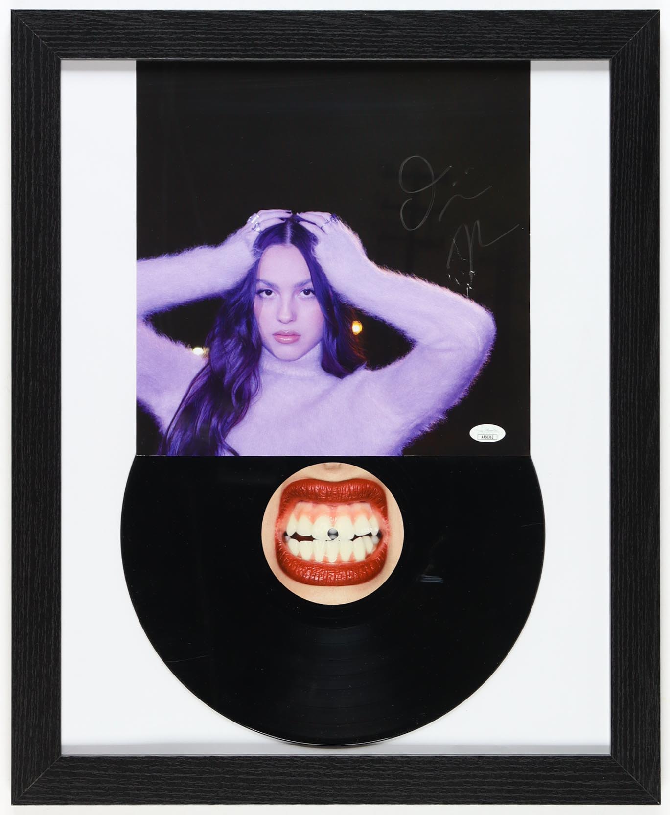 Olivia Rodrigo Signed Custom Framed "Guts" Vinyl Album Insert Display (JSA) at PristineAuction.com Olivia Rodrigo Signed Custom Framed "Guts" Vinyl Album Insert Display (JSA) at PristineAuction.com