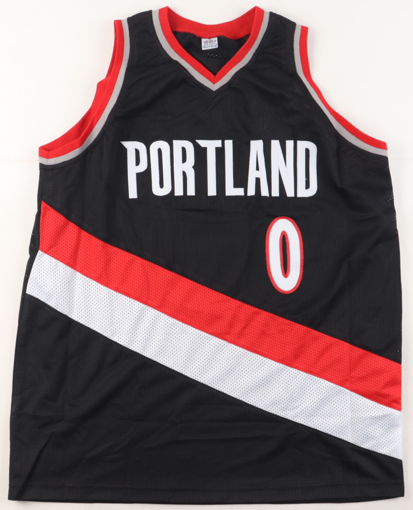 Damian Lillard Signed Jersey (Beckett & Lillard) at PristineAuction.com Damian Lillard Signed Jersey (Beckett & Lillard) at PristineAuction.com