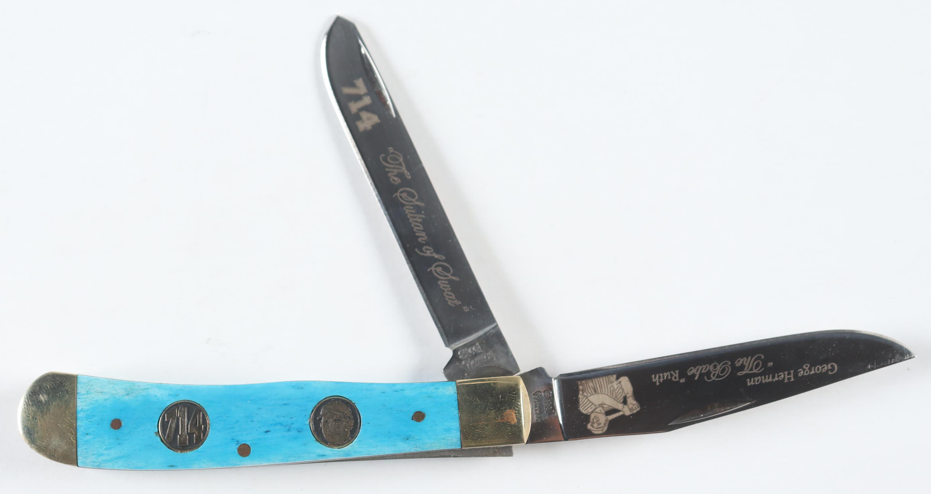 Babe Ruth Vintage 714 Home Run Record Pocket Knife with "Sultan Of Swat" Wooden Display Case at PristineAuction.com Babe Ruth Vintage 714 Home Run Record Pocket Knife with "Sultan Of Swat" Wooden Display Case at PristineAuction.com