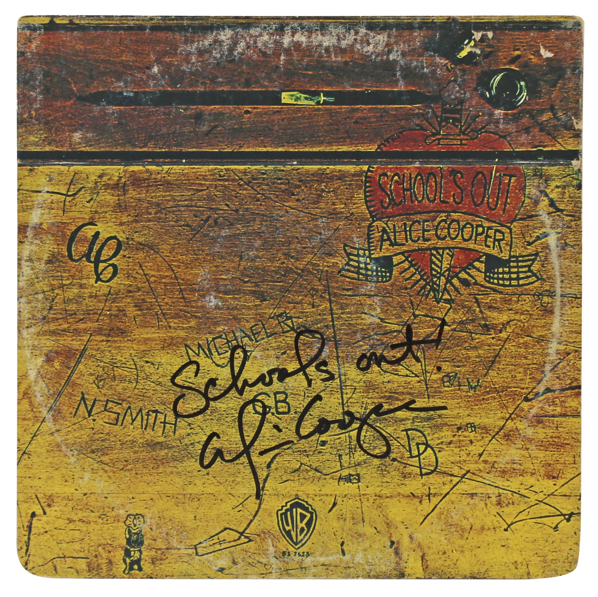 Alice Cooper Signed "Schools Out" Vinyl Record Album Cover (Beckett) at PristineAuction.com Alice Cooper Signed "Schools Out" Vinyl Record Album Cover (Beckett) at PristineAuction.com