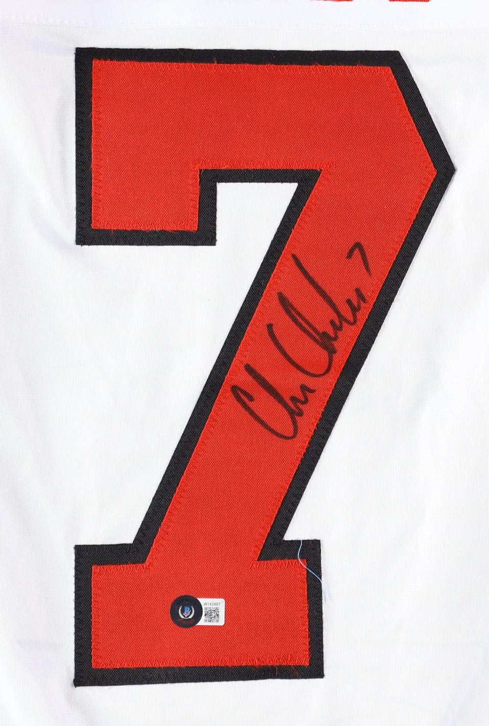 Chris Chelios Signed Jersey (Beckett) at PristineAuction.com Chris Chelios Signed Jersey (Beckett) at PristineAuction.com