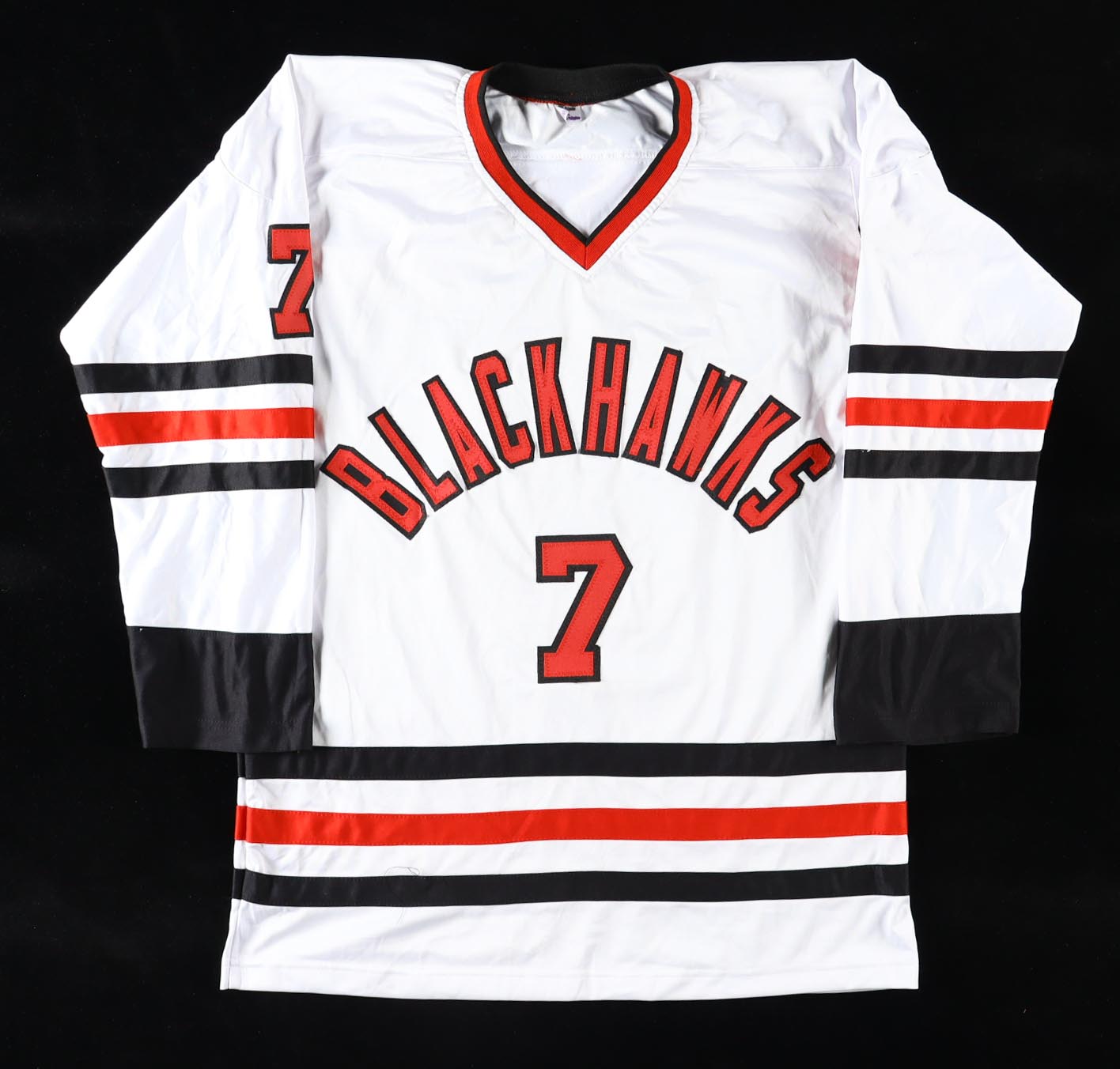 Chris Chelios Signed Jersey (Beckett) at PristineAuction.com Chris Chelios Signed Jersey (Beckett) at PristineAuction.com