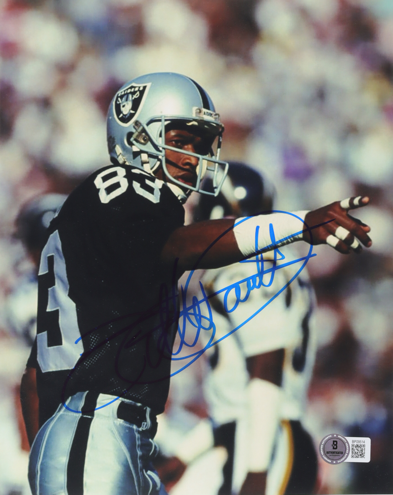 Willie Gault Signed Raiders 8x10 Photo (Beckett) at PristineAuction.com Willie Gault Signed Raiders 8x10 Photo (Beckett) at PristineAuction.com