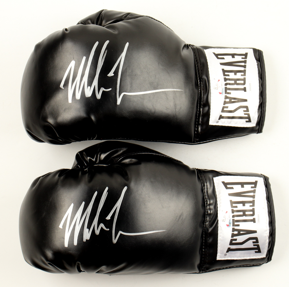 Mike Tyson Signed Everlast Boxing Glove Set (JSA & Tyson) at PristineAuction.com Mike Tyson Signed Everlast Boxing Glove Set (JSA & Tyson) at PristineAuction.com