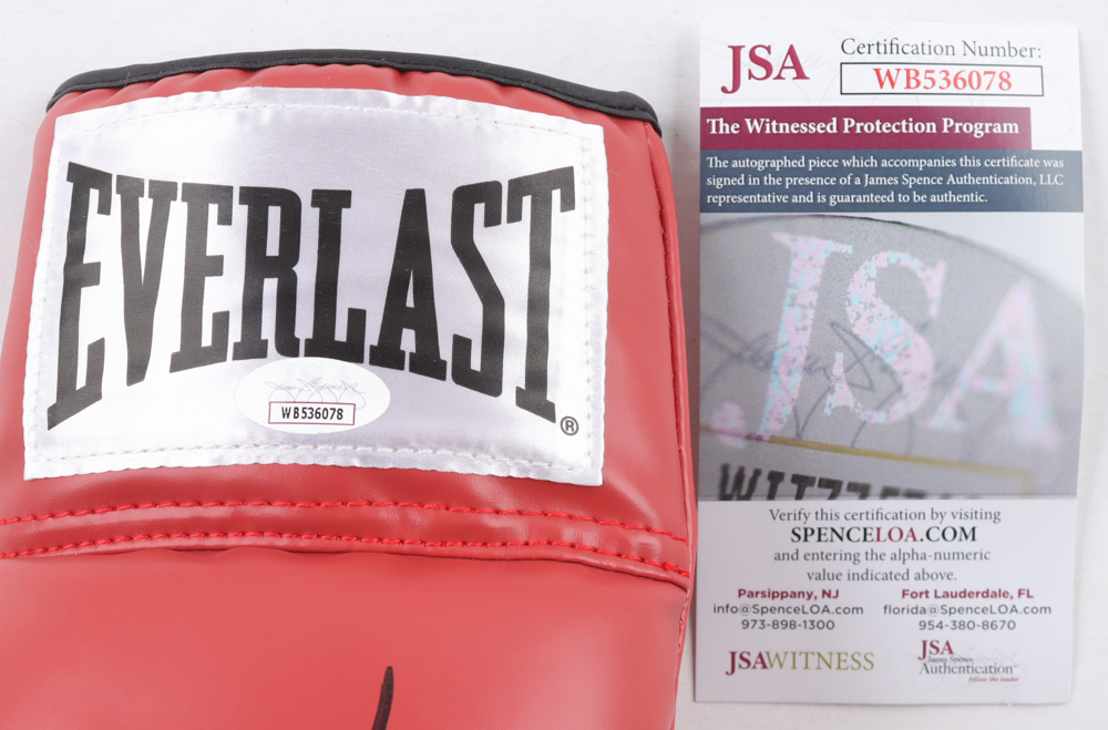Eric "Butterbean" Esch Signed Everlast Boxing Glove (JSA) at PristineAuction.com Eric "Butterbean" Esch Signed Everlast Boxing Glove (JSA) at PristineAuction.com