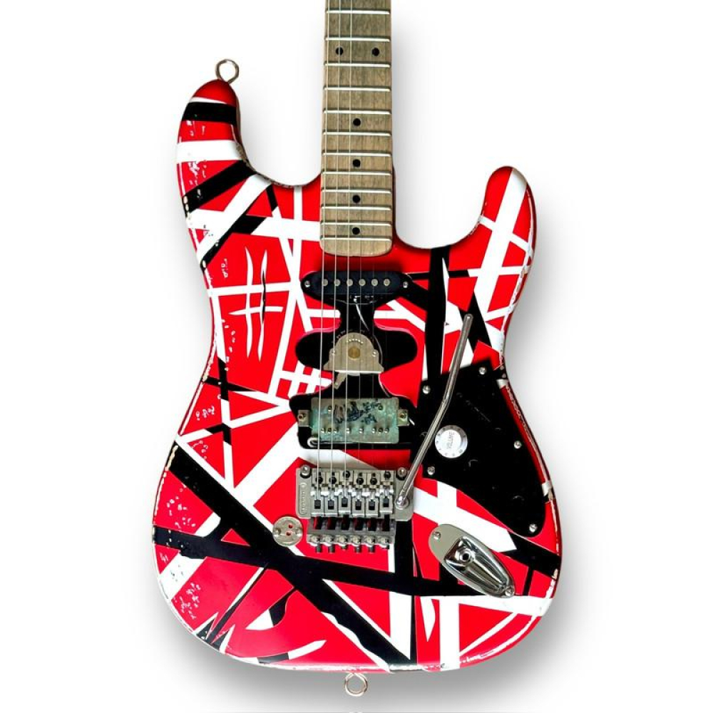 EVH ペイント ストラトキャスター Eddie Van Halen Signed EVH Frankenstrat Style Guitar with Guitar
