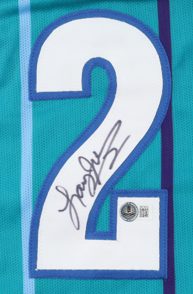 Larry Johnson Signed Jersey (Beckett) at PristineAuction.com Larry Johnson Signed Jersey (Beckett) at PristineAuction.com