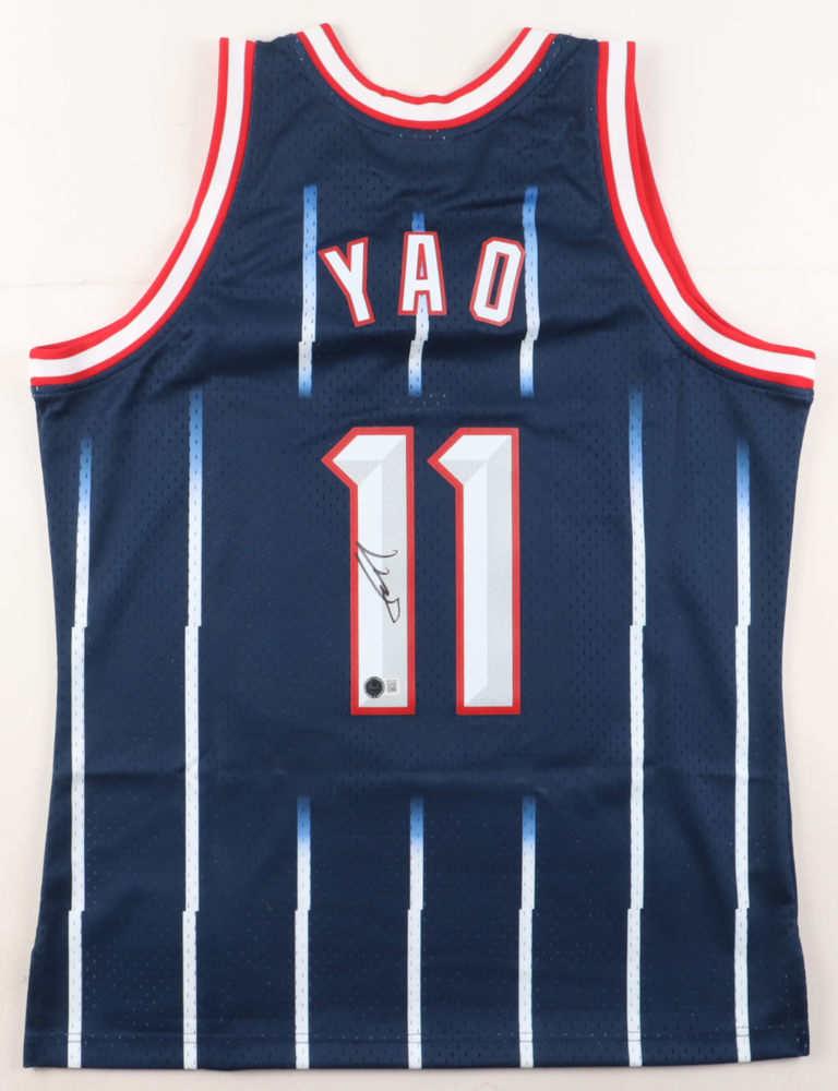Yao Ming Signed Rockets Jersey (Beckett) at PristineAuction.com Yao Ming Signed Rockets Jersey (Beckett) at PristineAuction.com