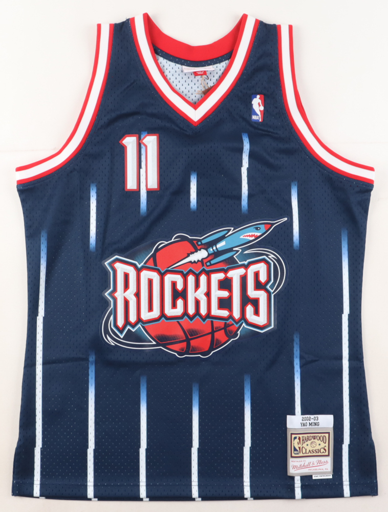 Yao Ming Signed Rockets Jersey (Beckett) at PristineAuction.com Yao Ming Signed Rockets Jersey (Beckett) at PristineAuction.com