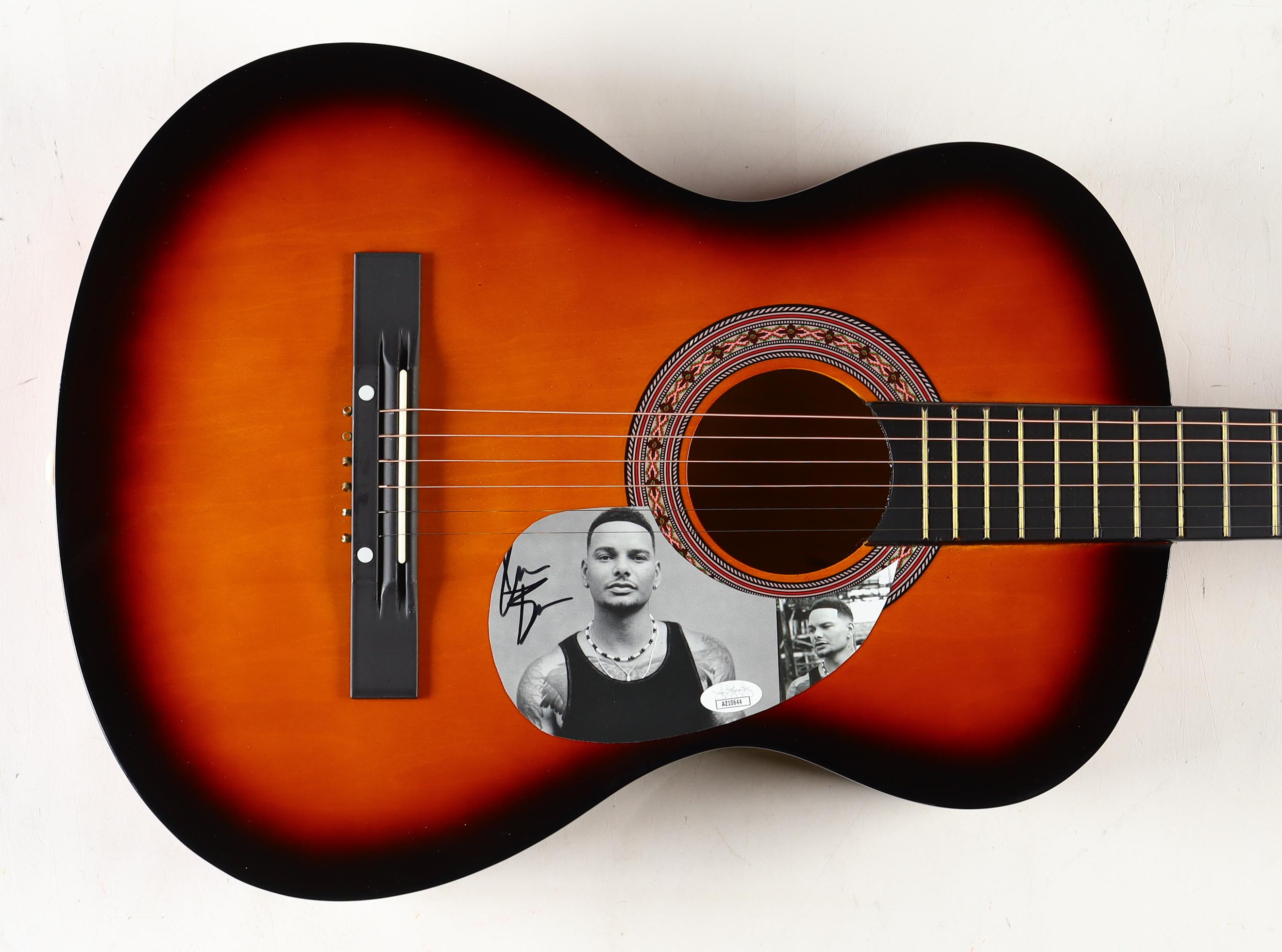 Kane Brown Signed 38" Acoustic Guitar (JSA) at PristineAuction.com Kane Brown Signed 38" Acoustic Guitar (JSA) at PristineAuction.com