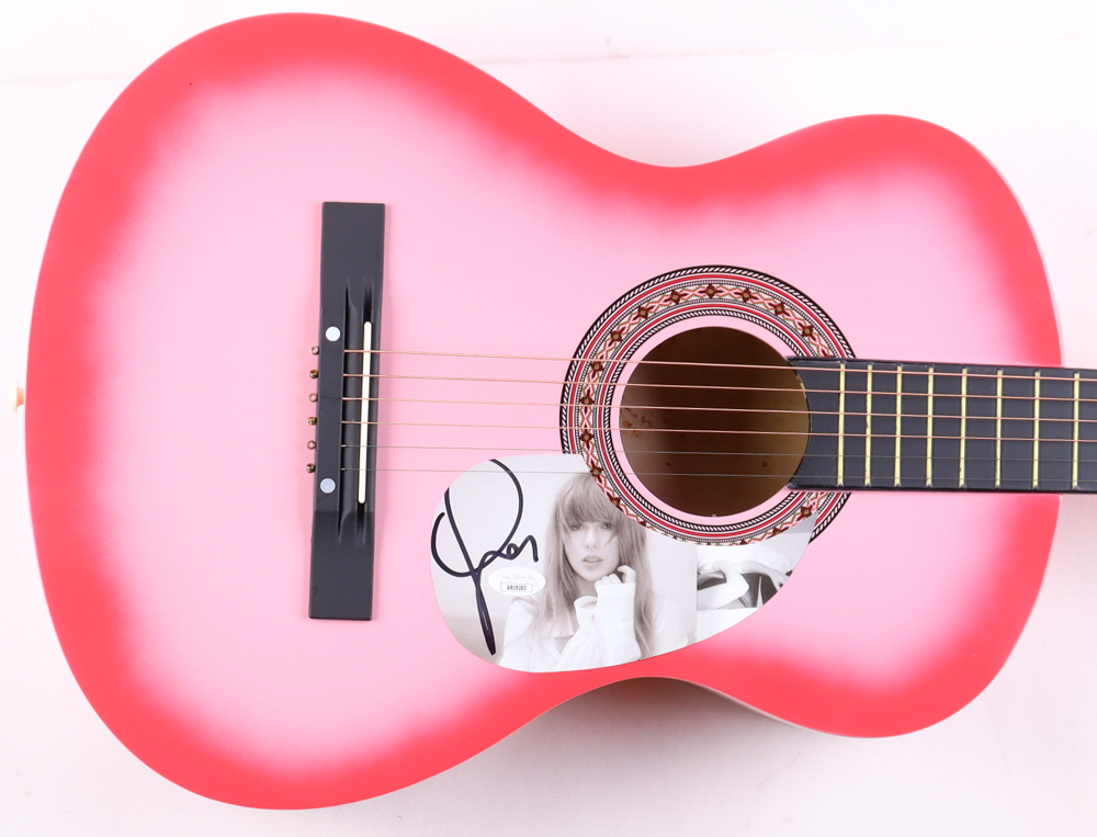 Taylor Swift Signed 38" Acoustic Guitar (JSA) at PristineAuction.com Taylor Swift Signed 38" Acoustic Guitar (JSA) at PristineAuction.com