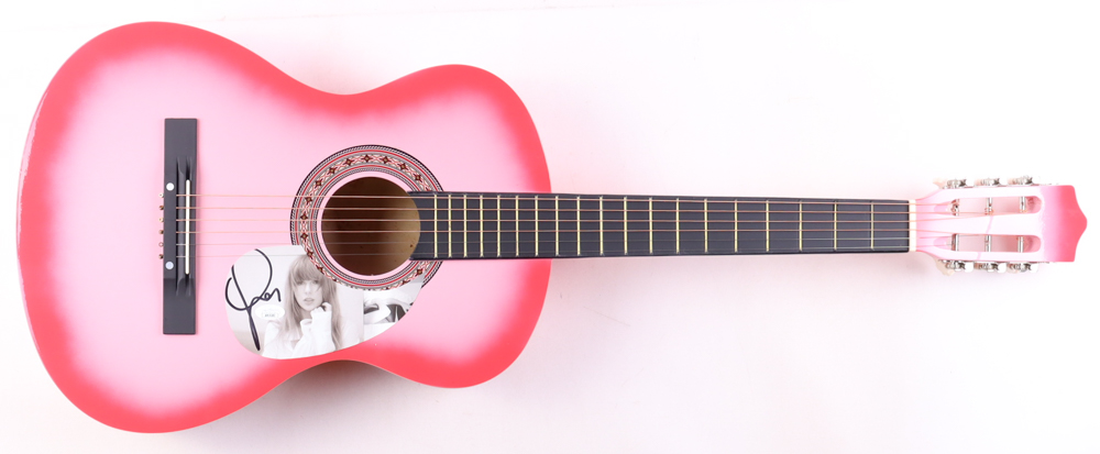 Taylor Swift Signed 38" Acoustic Guitar (JSA) at PristineAuction.com Taylor Swift Signed 38" Acoustic Guitar (JSA) at PristineAuction.com