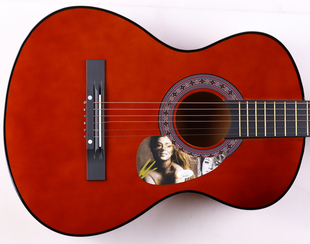 Shania Twain Signed 38" Acoustic Guitar (JSA) at PristineAuction.com Shania Twain Signed 38" Acoustic Guitar (JSA) at PristineAuction.com