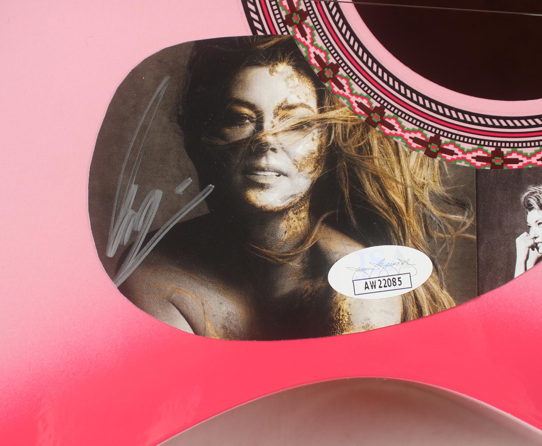 Shania Twain Signed 38" Acoustic Guitar (JSA) at PristineAuction.com Shania Twain Signed 38" Acoustic Guitar (JSA) at PristineAuction.com