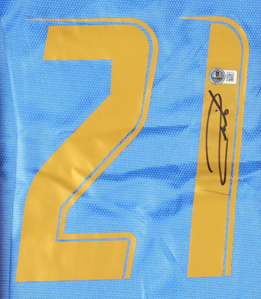 Andrea Pirlo Signed Puma Italy Jersey (Beckett) at PristineAuction.com Andrea Pirlo Signed Puma Italy Jersey (Beckett) at PristineAuction.com