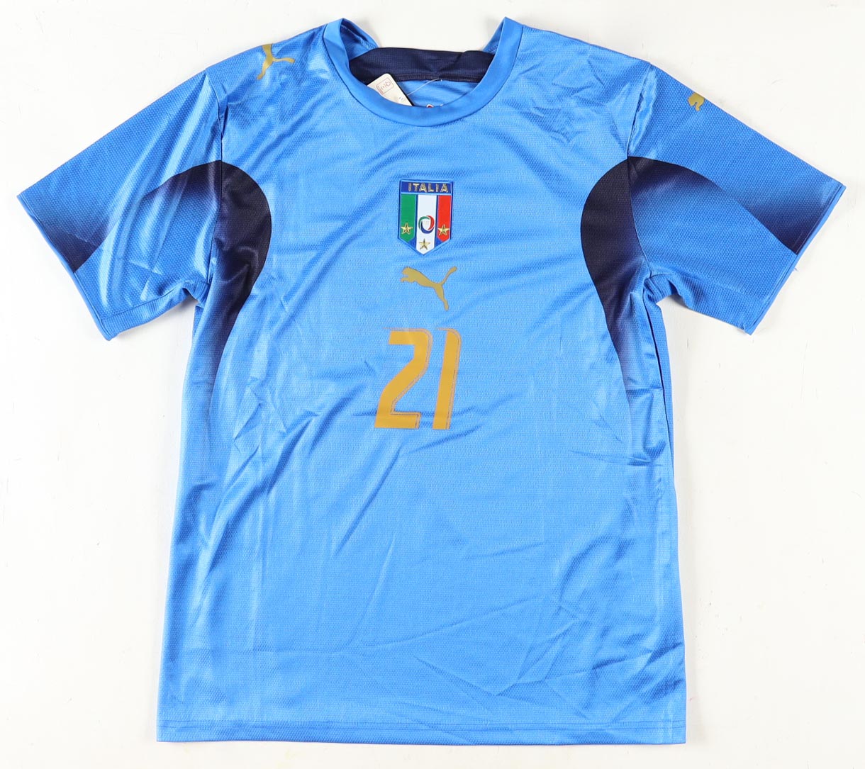 Andrea Pirlo Signed Puma Italy Jersey (Beckett) at PristineAuction.com Andrea Pirlo Signed Puma Italy Jersey (Beckett) at PristineAuction.com