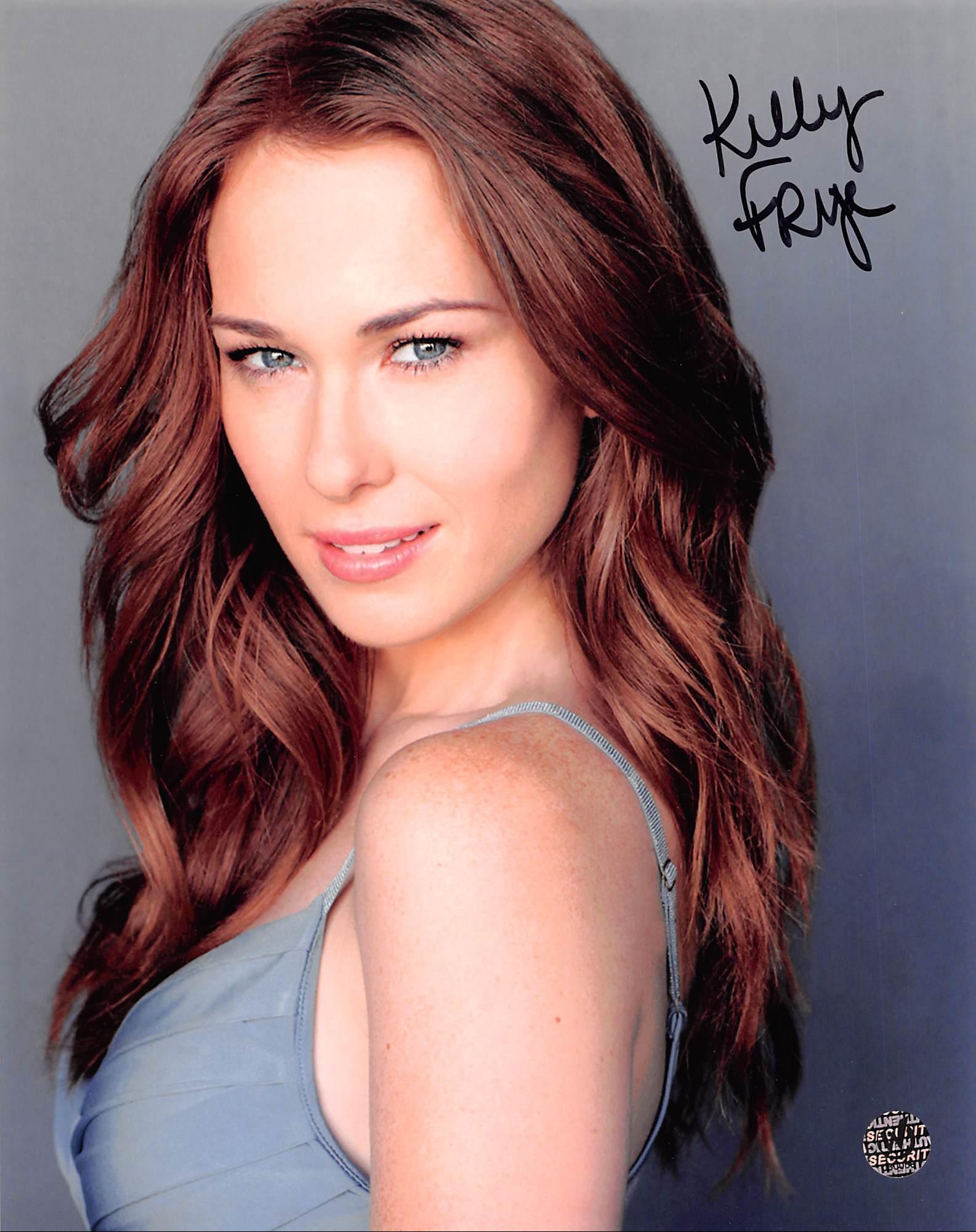 Kelly Frye Signed "Secrets of Sulphur Springs" 8x10 Photo (Wizard World) at PristineAuction.com Kelly Frye Signed "Secrets of Sulphur Springs" 8x10 Photo (Wizard World) at PristineAuction.com