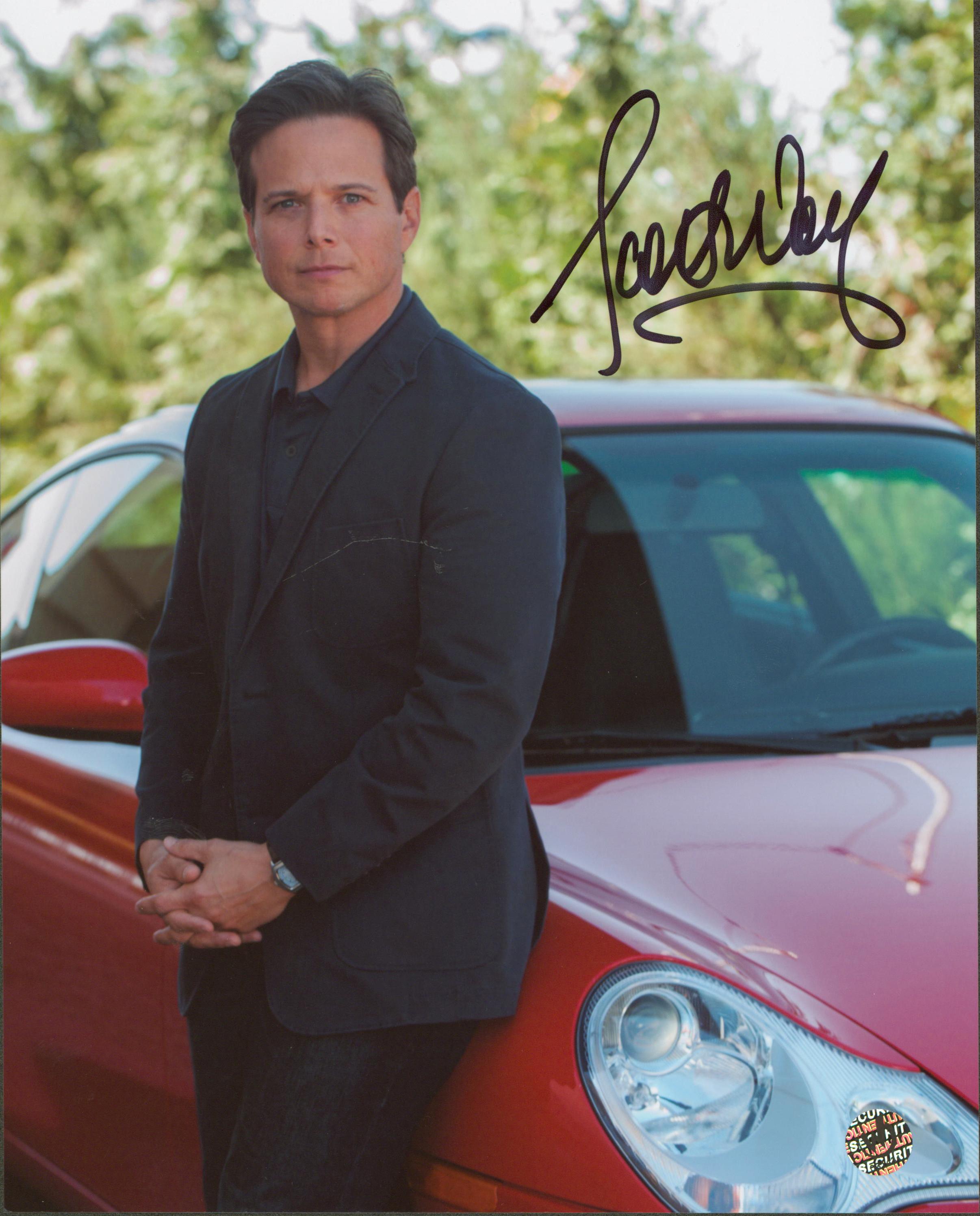 Scott Wolf Signed "Party of Five" 8x10 Photo (Wizard World) at PristineAuction.com Scott Wolf Signed "Party of Five" 8x10 Photo (Wizard World) at PristineAuction.com