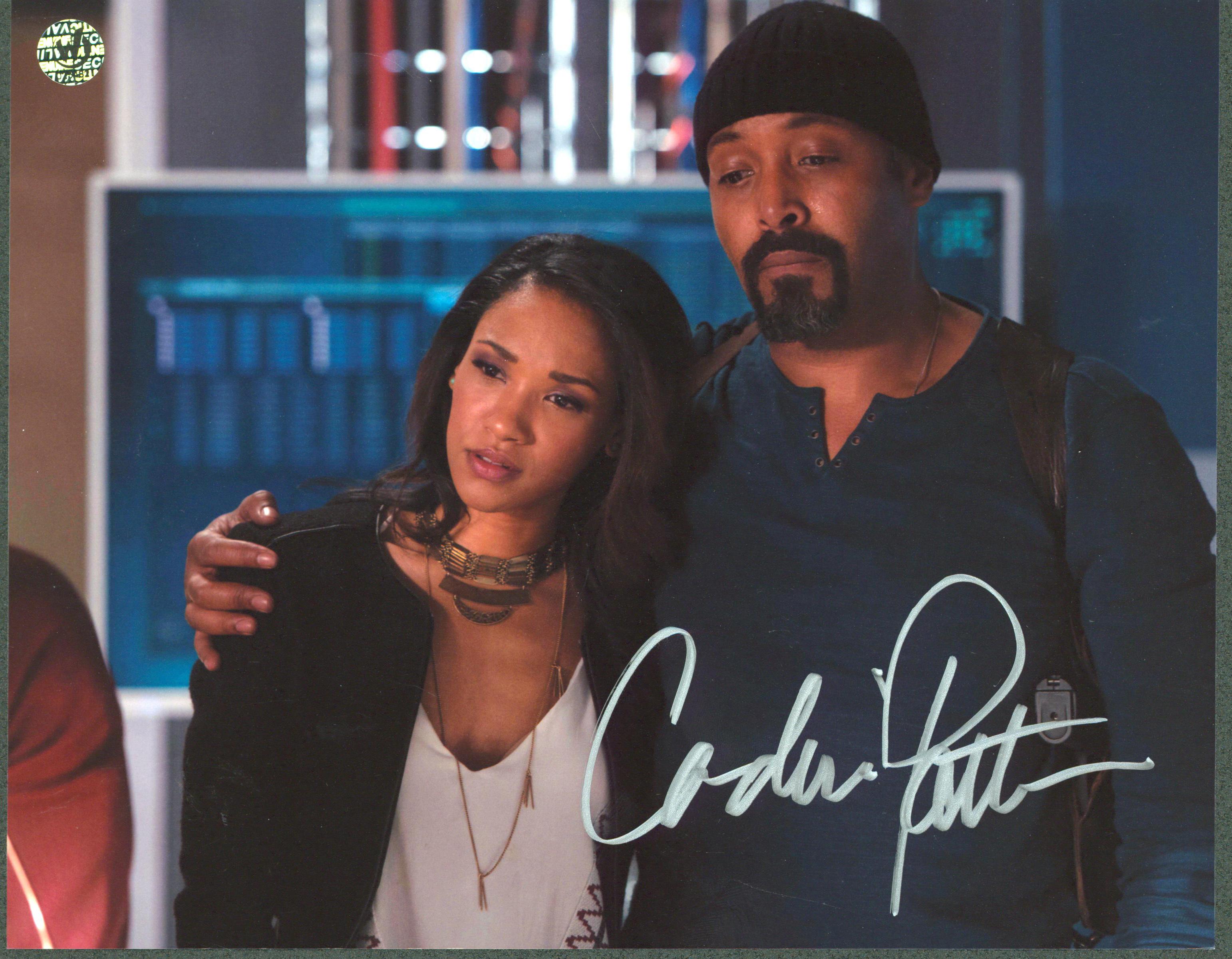 Candice Patton Signed "The Flash" 8x10 Photo (Wizard World) at PristineAuction.com Candice Patton Signed "The Flash" 8x10 Photo (Wizard World) at PristineAuction.com