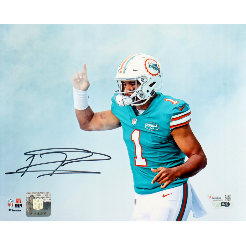 Tua Tagovailoa Signed Dolphins 8x10 Photo (Fanatics) at PristineAuction.com