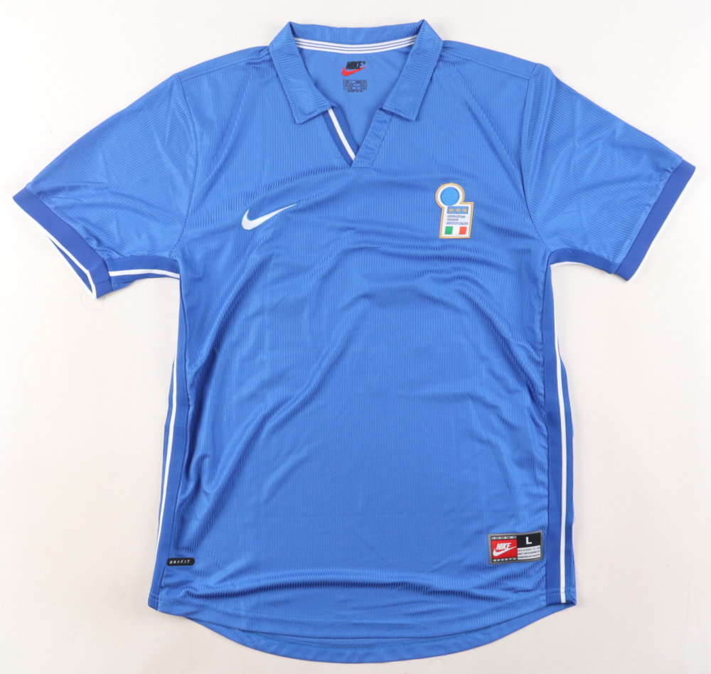 Christian Vieri Signed Jersey (Beckett) at PristineAuction.com Christian Vieri Signed Jersey (Beckett) at PristineAuction.com