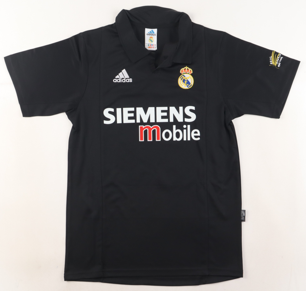 Ronaldo Nazario Signed Real Madrid Jersey (Beckett) at PristineAuction.com Ronaldo Nazario Signed Real Madrid Jersey (Beckett) at PristineAuction.com