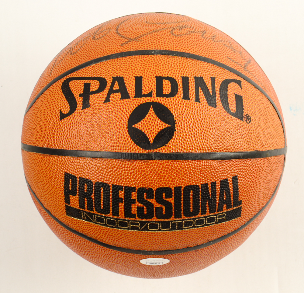 Bob Cousy Signed Basketball (JSA) at PristineAuction.com Bob Cousy Signed Basketball (JSA) at PristineAuction.com