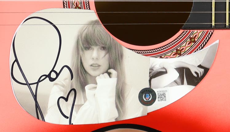 Taylor Swift Signed 38" Acoustic Guitar (Beckett) at PristineAuction.com Taylor Swift Signed 38" Acoustic Guitar (Beckett) at PristineAuction.com