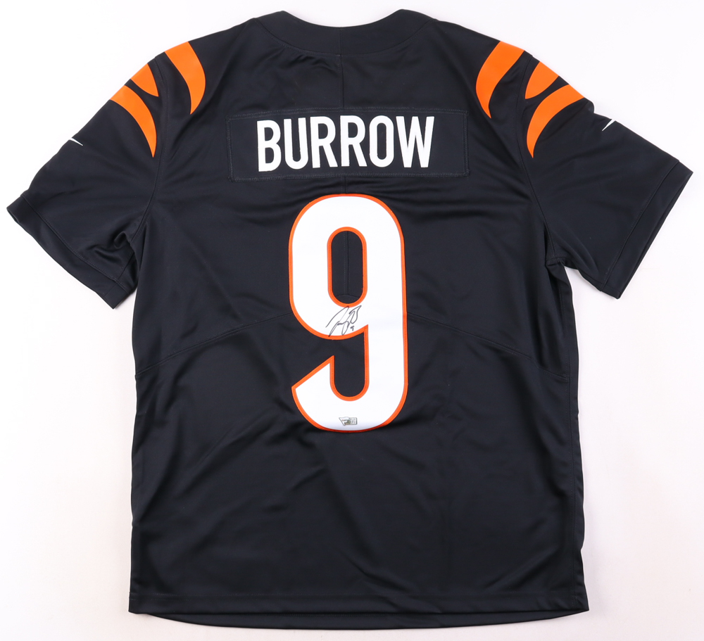 Joe Burrow Signed Bengals Jersey (Fanatics) at PristineAuction.com Joe Burrow Signed Bengals Jersey (Fanatics) at PristineAuction.com
