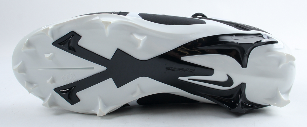 D.J. Moore Signed Nike Football Cleat (Beckett) at PristineAuction.com D.J. Moore Signed Nike Football Cleat (Beckett) at PristineAuction.com