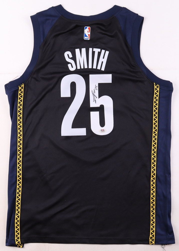 Jalen Smith Signed Jersey (PSA) at PristineAuction.com Jalen Smith Signed Jersey (PSA) at PristineAuction.com
