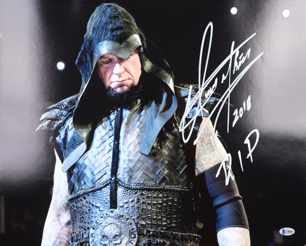 The Undertaker Signed WWE 16x20 Photo Inscribed "RIP 2018" (Beckett) at PristineAuction.com The Undertaker Signed WWE 16x20 Photo Inscribed "RIP 2018" (Beckett) at PristineAuction.com