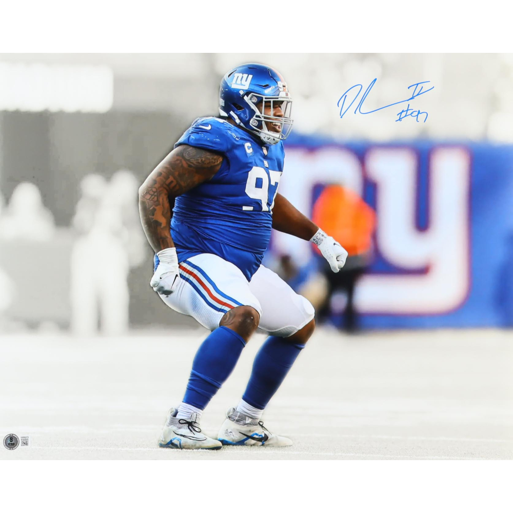 Dexter Lawrence Signed Giants 16x20 Photo (Beckett) at PristineAuction.com
