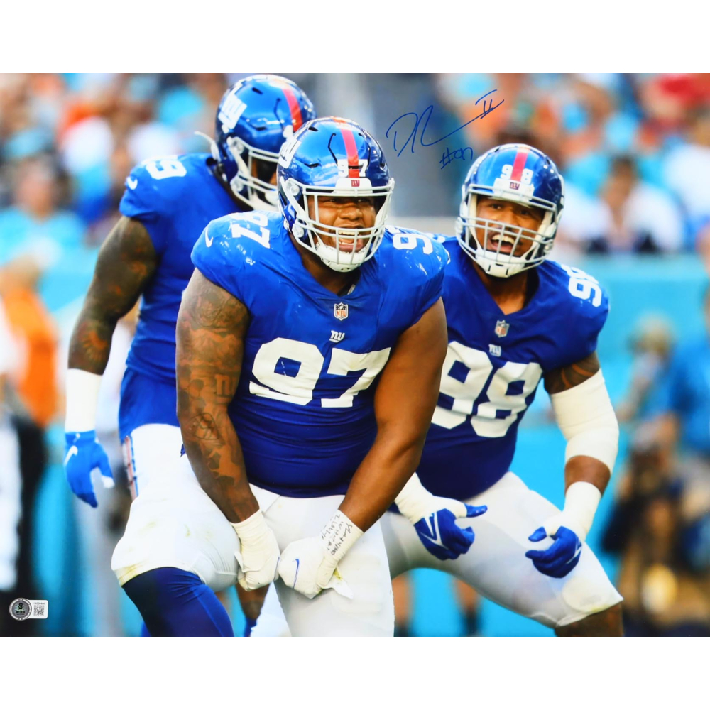 Dexter Lawrence Signed Giants 16x20 Photo (Beckett) at PristineAuction.com