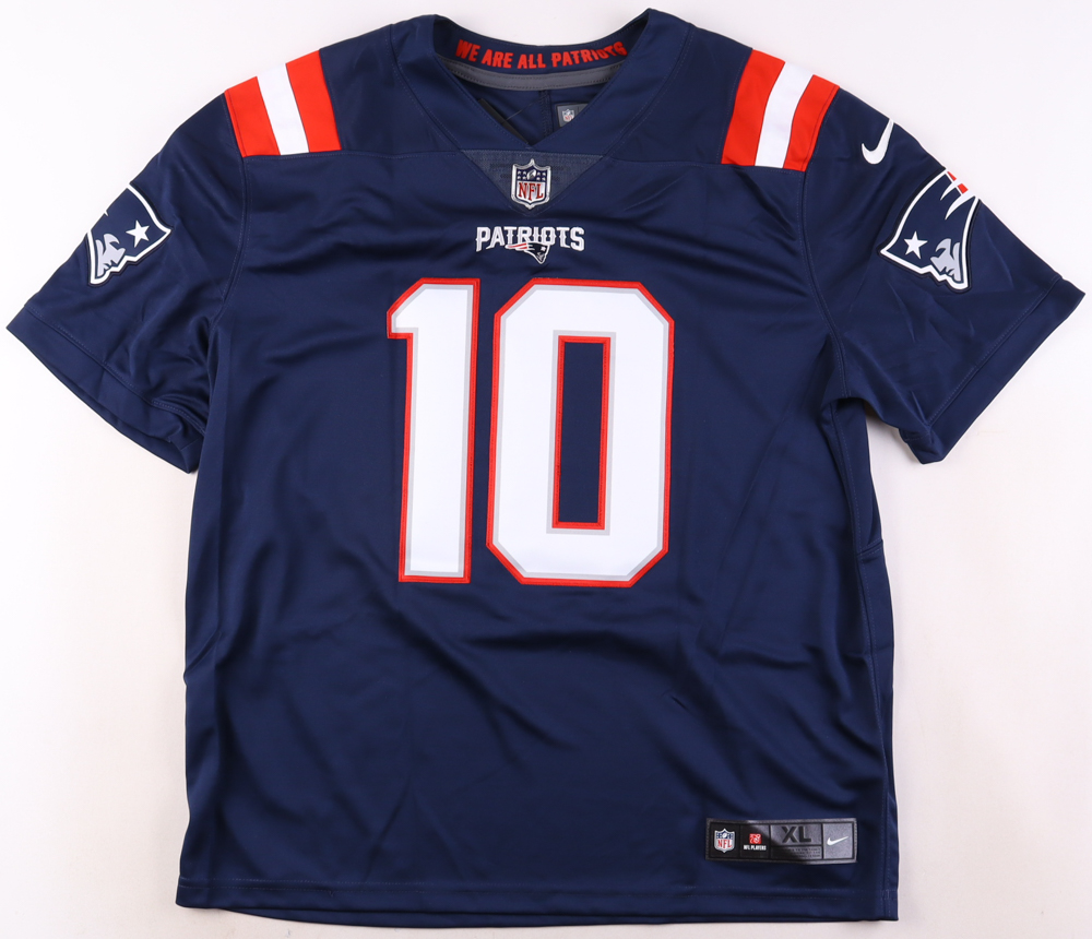 Mac Jones Signed Patriots Nike Authentic Jersey (Beckett) at PristineAuction.com Mac Jones Signed Patriots Nike Authentic Jersey (Beckett) at PristineAuction.com