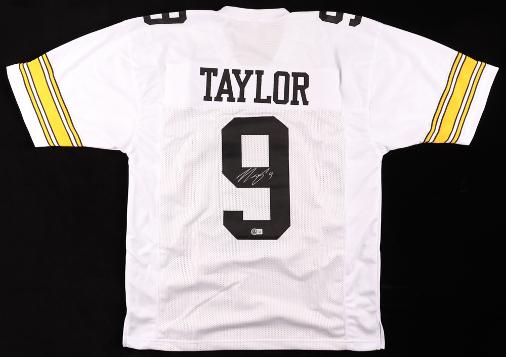 Tory Taylor Signed Jersey (Beckett) at PristineAuction.com Tory Taylor Signed Jersey (Beckett) at PristineAuction.com