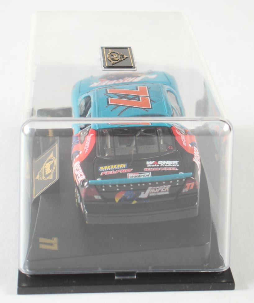 Robert Pressley #77 Jasper 2000 Ford Taurus 1:24 Diecast Car with Display Case at PristineAuction.com Robert Pressley #77 Jasper 2000 Ford Taurus 1:24 Diecast Car with Display Case at PristineAuction.com