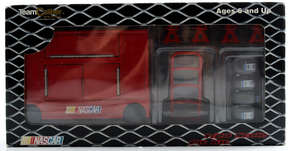NASCAR Full 1:24 Scale Pit Kit at PristineAuction.com NASCAR Full 1:24 Scale Pit Kit at PristineAuction.com
