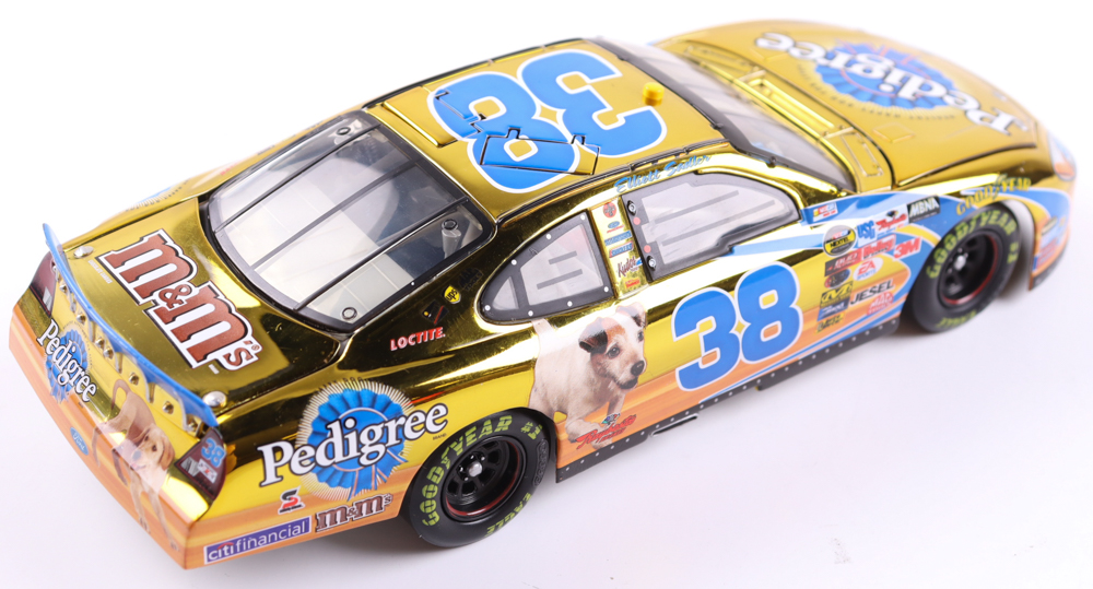 Elliot Sadler LE #38 Pedigree 2005 Ford Taurus 1:24 Die-Cast Car at PristineAuction.com Elliot Sadler LE #38 Pedigree 2005 Ford Taurus 1:24 Die-Cast Car at PristineAuction.com